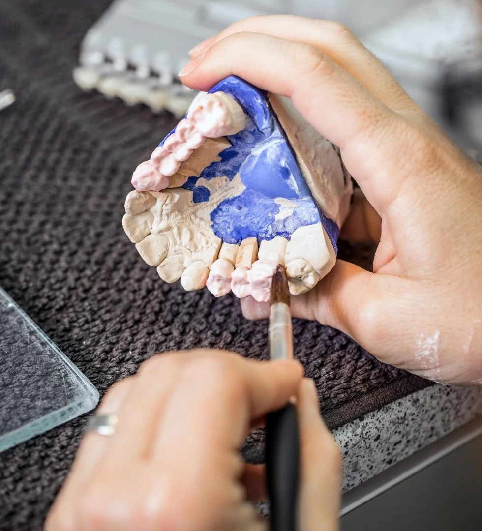 Denture Repairs 365 - Broken Dentures Denture Repairs 365 - Broken Dentures